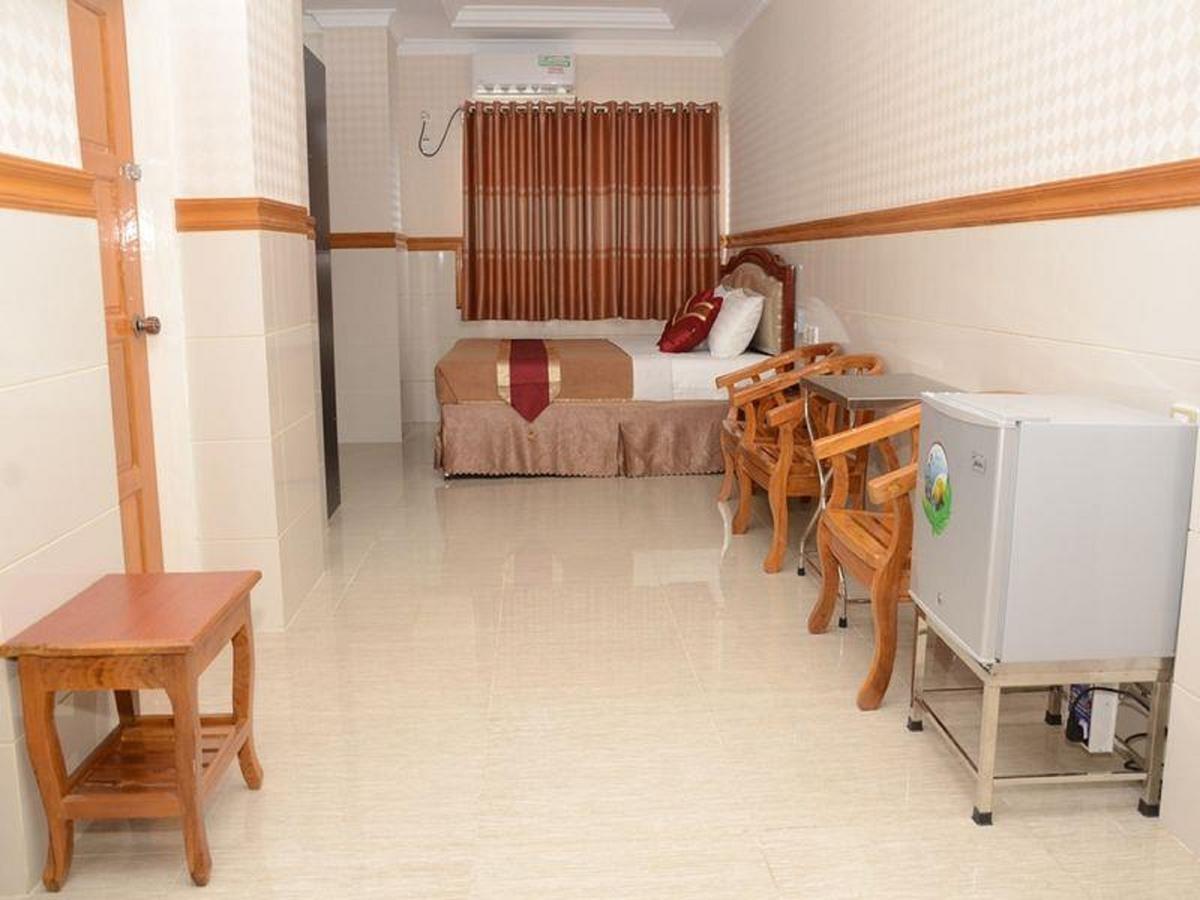 Nylon Hotel 2*